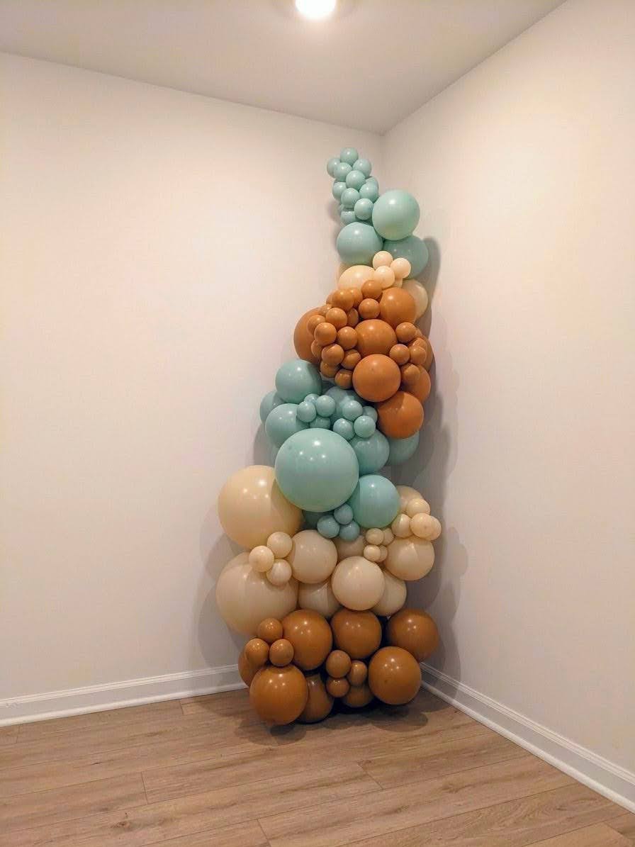 Organic balloon columns by Love and Float NJ